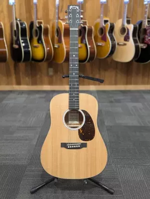 DJR-10 Dreadnought Junior Spruce/Sapele Acoustic with Gig Bag