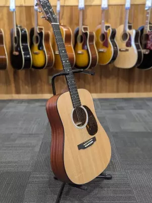 DJR-10 Dreadnought Junior Spruce/Sapele Acoustic with Gig Bag 2