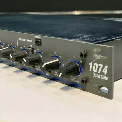dbx 1074 Quad Gate 2