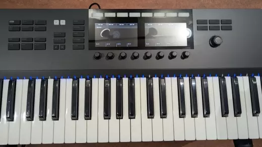 Native Instruments - KONTROL S49 MK2 3