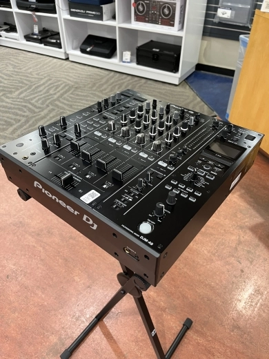 Pioneer DJ DJM-A9 2