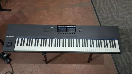 Native Instruments - KONTROL S88 MK2