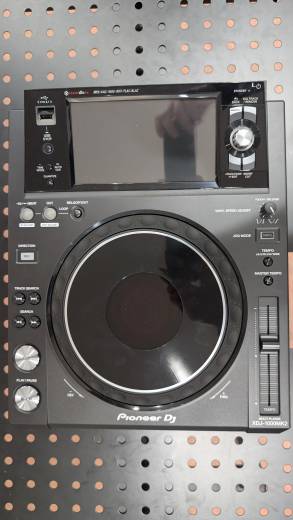 Pioneer DJ XDJ-1000MK2 Digital Media Player | Long & McQuade