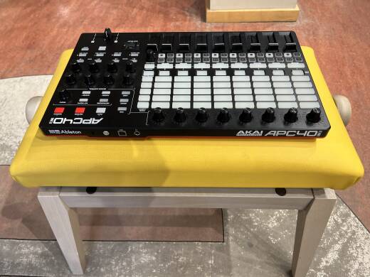 Gear Hunter | Akai - APC40 MKII