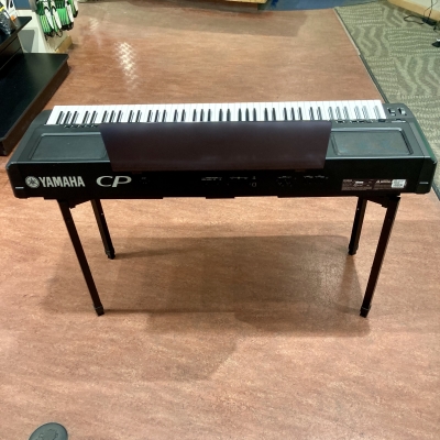 Yamaha CP300 Digital Piano 4
