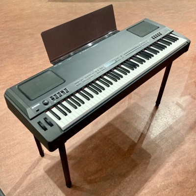 Yamaha CP300 Digital Piano 2