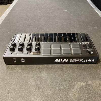 Gear Hunter | Akai MPK Mini Mk3 Black