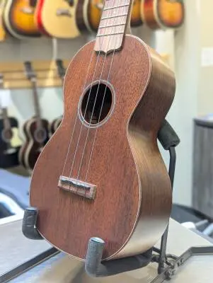 Martin Guitars - Centennial #1 Concert Uke W/ Gigbag 2