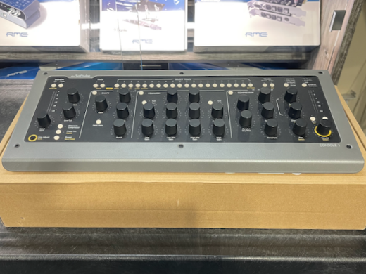 Softube Console 1 MK II Hardware And Software Mixer W/Integrated