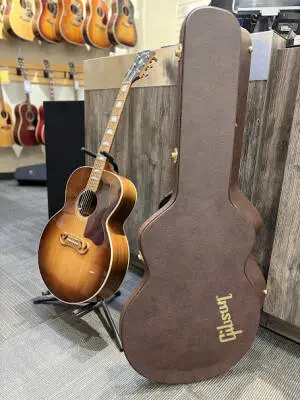 Gibson - SJ-200 Studio Walnut - Walnut Burst 2