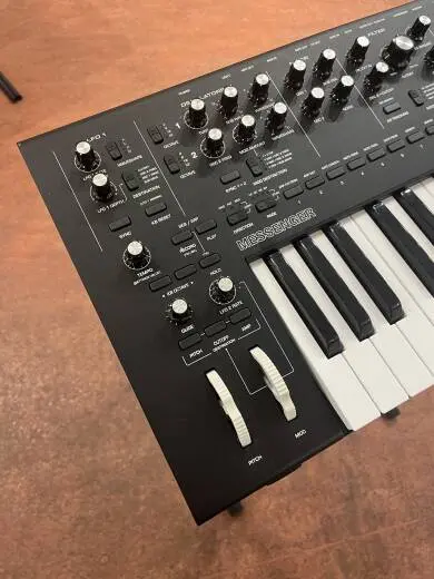 Moog - MESSENGER 2
