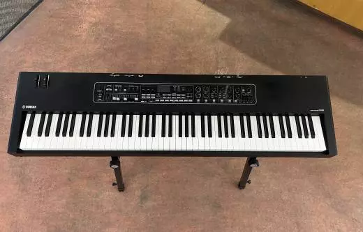 Yamaha - CK88