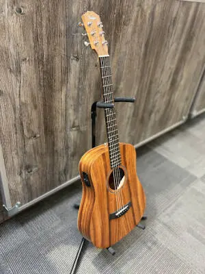 Taylor Guitars - BTe All-Koa Baby Taylor with Pickup and Gig Bag 2