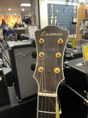 Eastman T145 SM 3