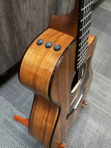 724ce Grand Auditorium Select Koa Acoustic/Electric Guitar with Case 4
