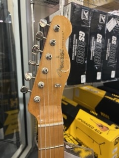 Fender Telecaster Noventa Vintage Blonde 3