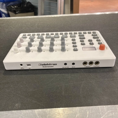 Elektron - MODEL:SAMPLES 2