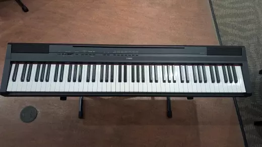 Yamaha - P115 B