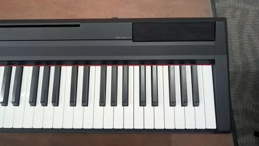 Yamaha - P115 B 4