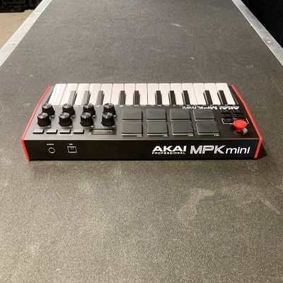 Akai MPK Mini mk3 3