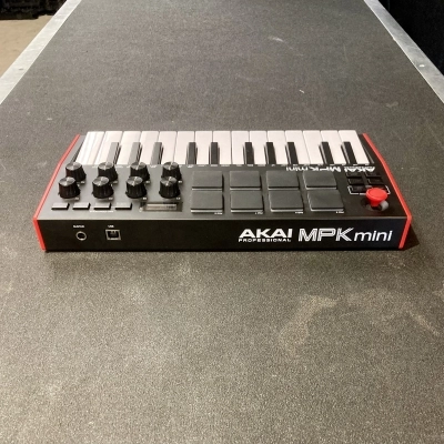 Akai MPK Mini mk3 2