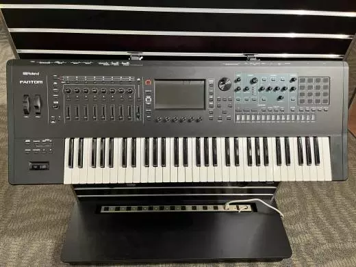 Roland - FANTOM-6