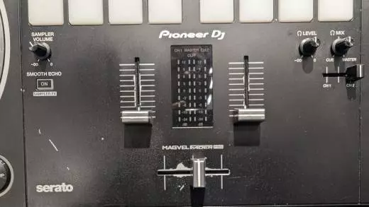 Pioneer DJ - DDJ-REV7 2