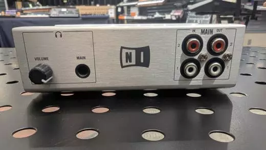 Native Instruments - TRAKTOR AUDIO 6 2