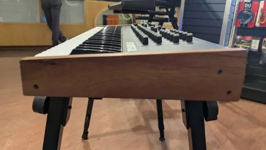 Dave Smith Instruments - PROPHET REV2 8 5
