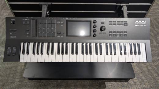 Store Special Product - Akai - MPCKEY61