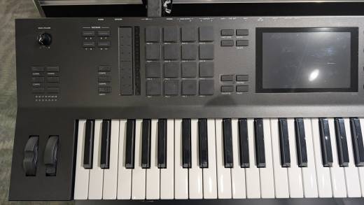 Akai MPC Key 61 Standalone MPC Synthesizer Keyboard