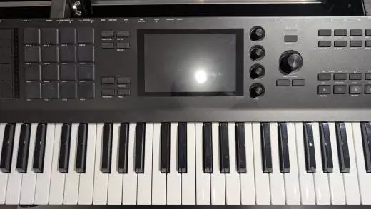 Store Special Product - Akai - MPCKEY61