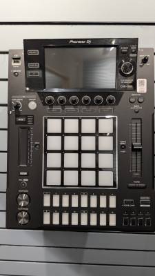 Pioneer DJ DJS-1000 Performance DJ Sampler | Long & McQuade