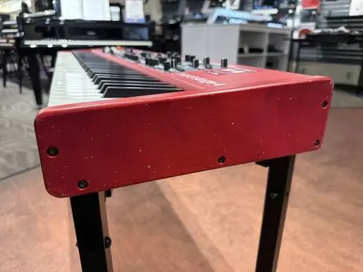 Nord - STAGE 4 88 2