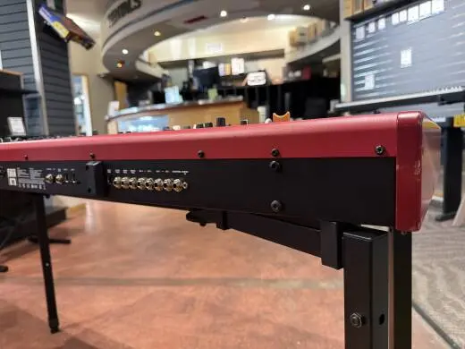 Nord - STAGE 4 88 2