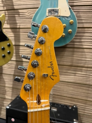 Fender Stratocaster American Ultra Mocha Burst 3