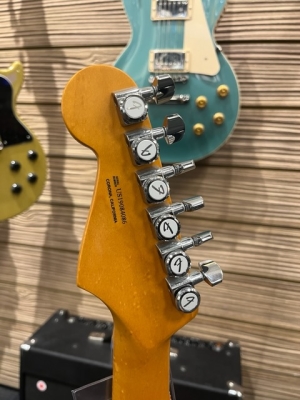 Fender Stratocaster American Ultra Mocha Burst 4