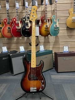 Fender American Professional II Precision Bass 3-Colour Sunburst