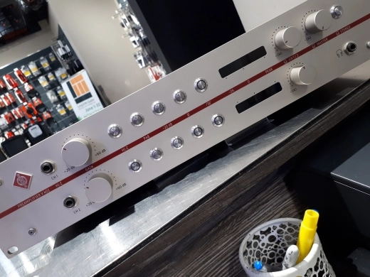 Neumann - V 402 2