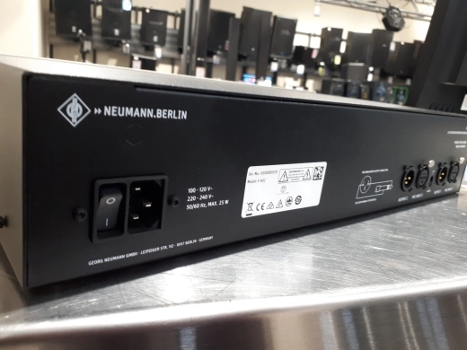 Neumann - V 402 2