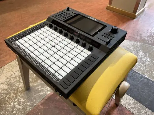 Akai - FORCE-AKAI 2
