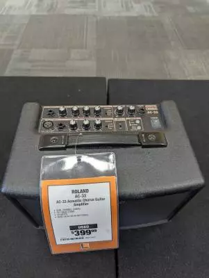 AC-33 Acoustic Chorus Guitar Amplifier 2