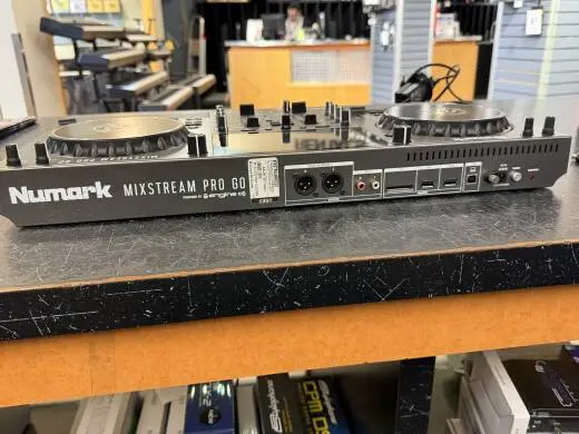 Numark - MIXSTREAMPROGO 2