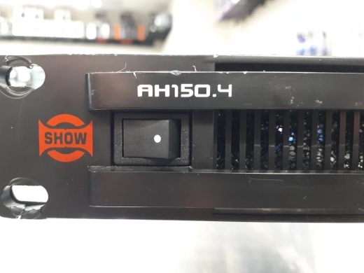 Show AH150.4 - 70V Power Amp 2