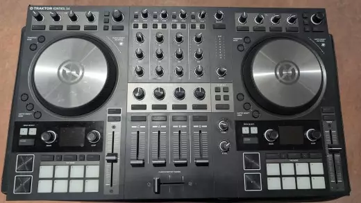 Native Instruments - KONTROL S4 MK3