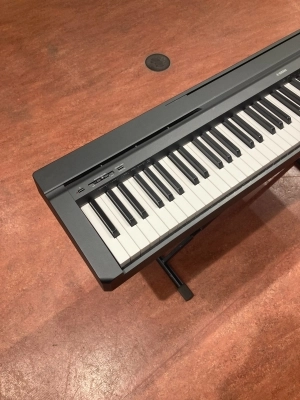 Yamaha P45 B 2