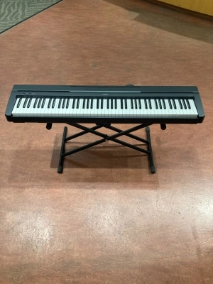 Yamaha P45 B