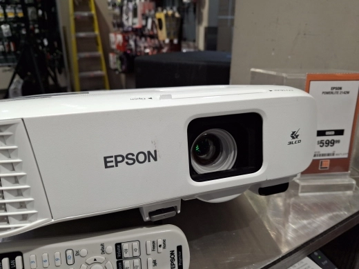 Epson Projector 2