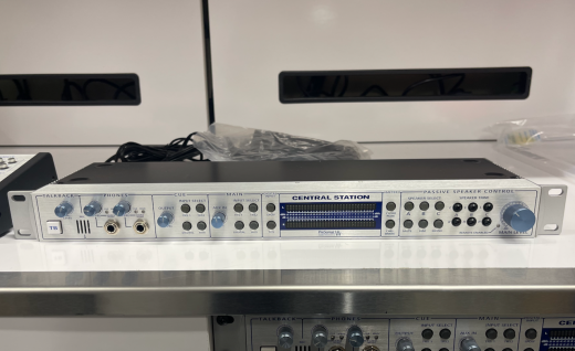 PreSonus Central Station PLUS 2