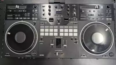 Pioneer DJ - DDJ-REV7